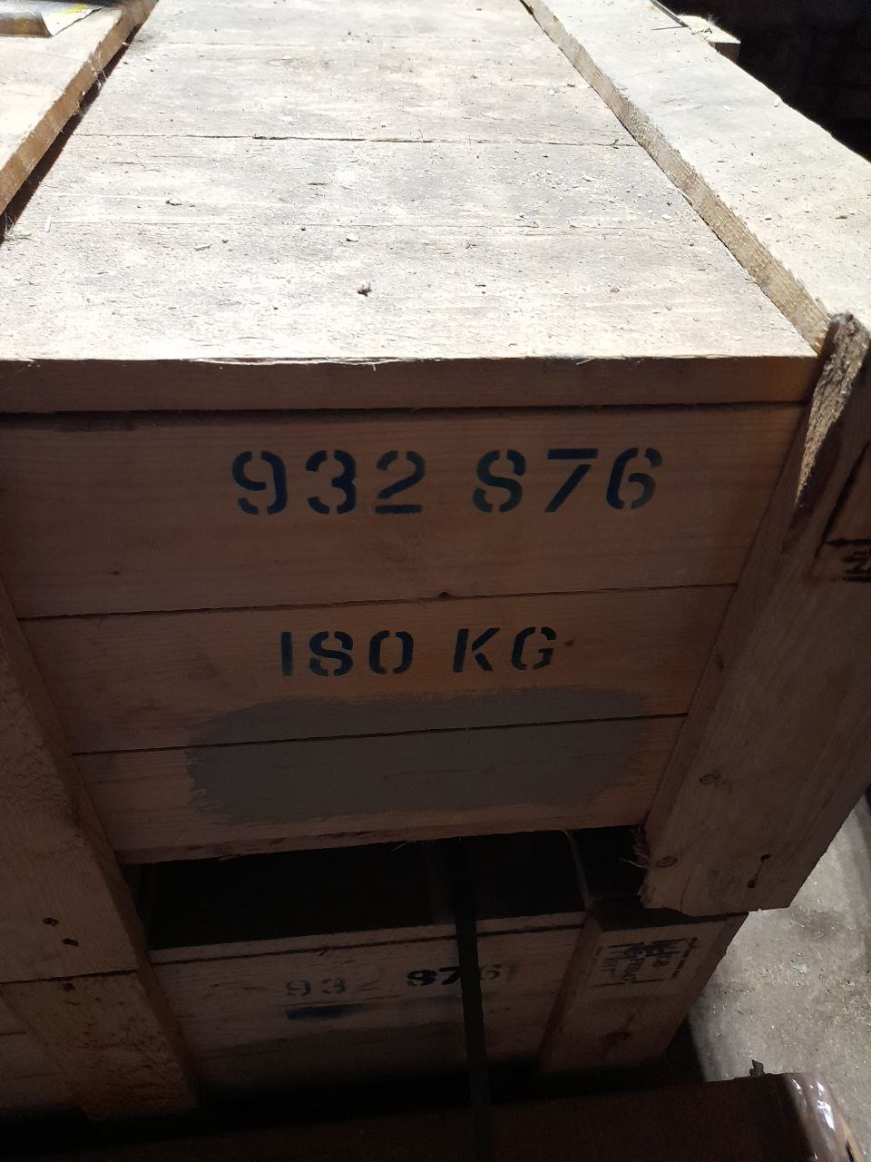 932-876