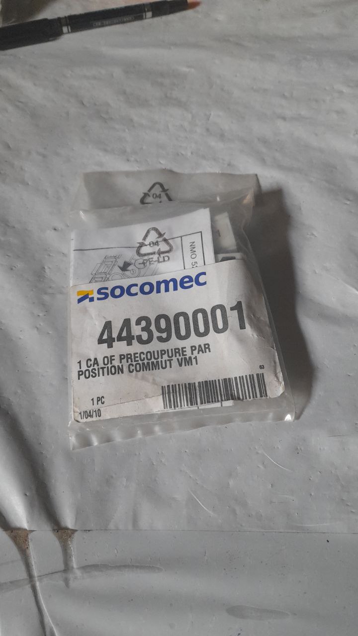 44390001