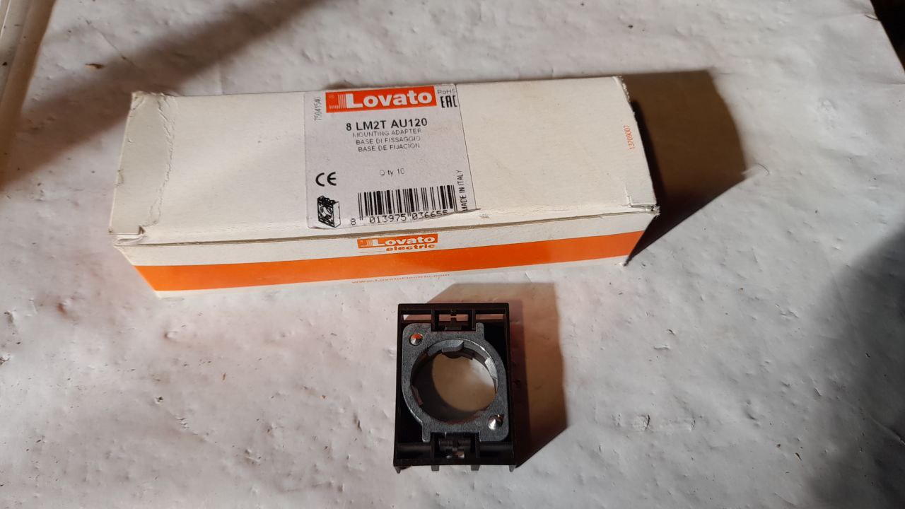 8LM2TAU120