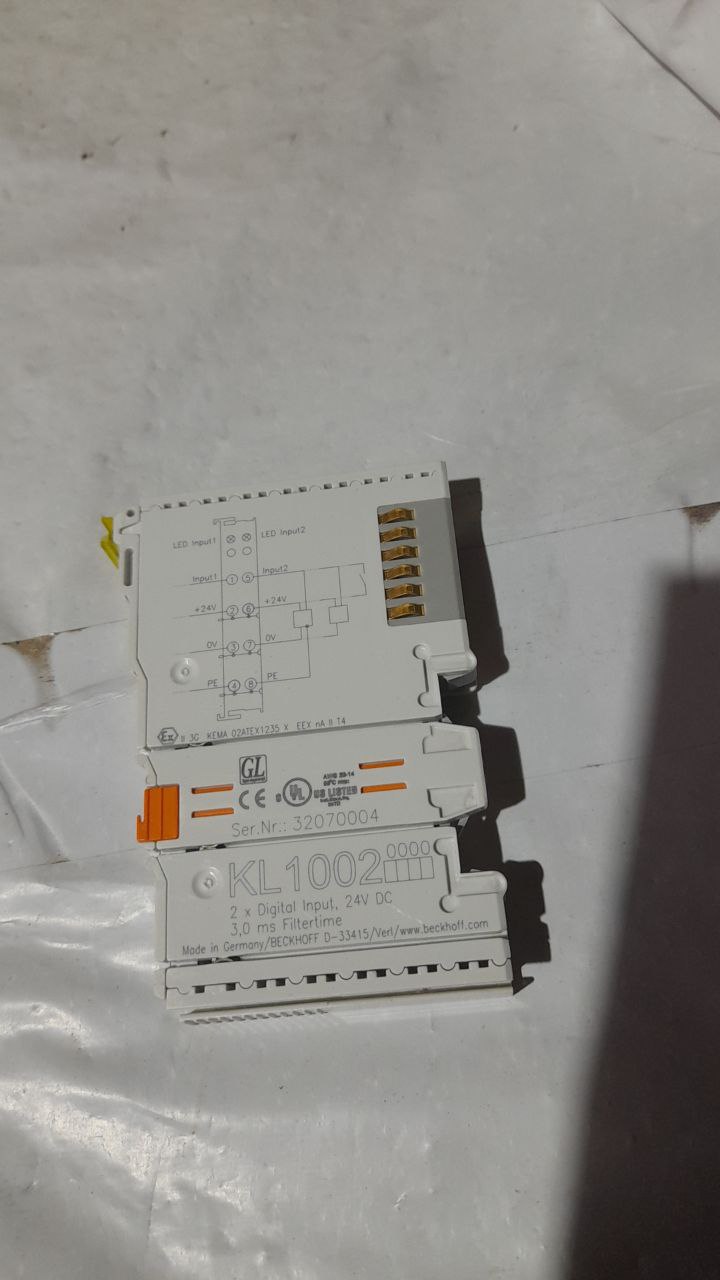 KL1002