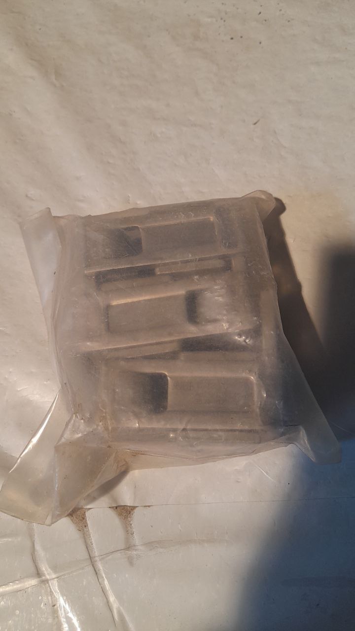OZXB7