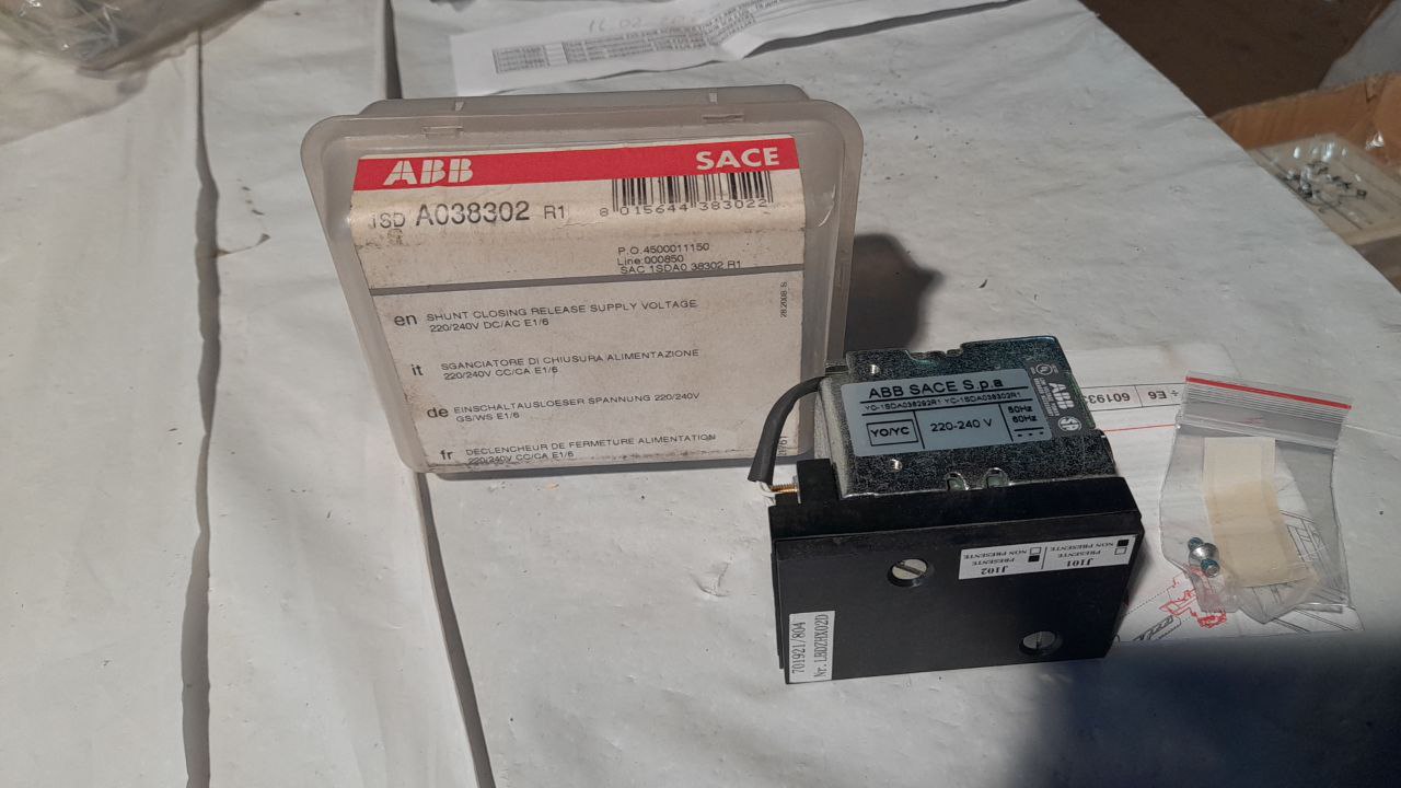 1SDA038302R1