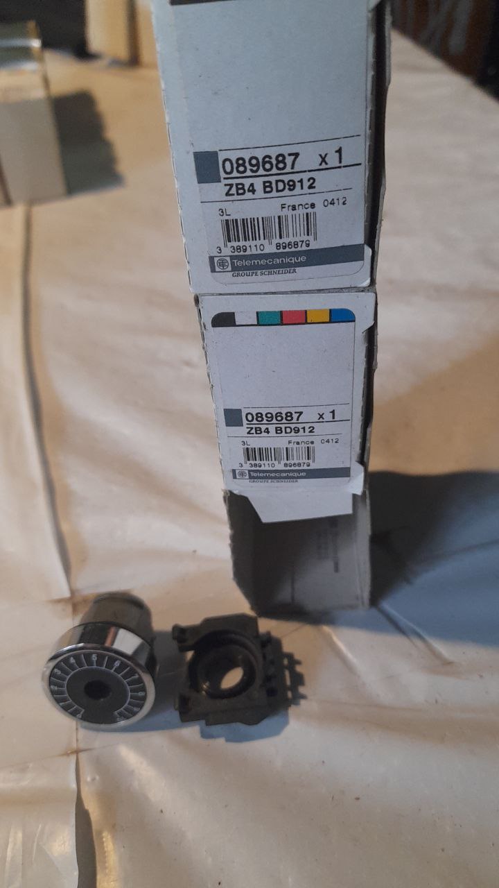 ZB4BD912