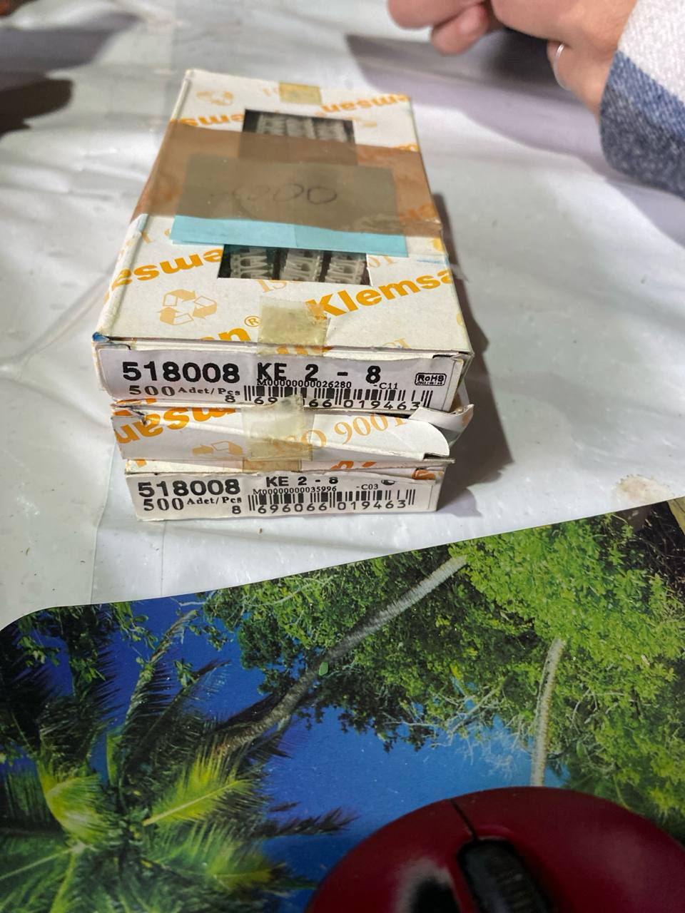 518008