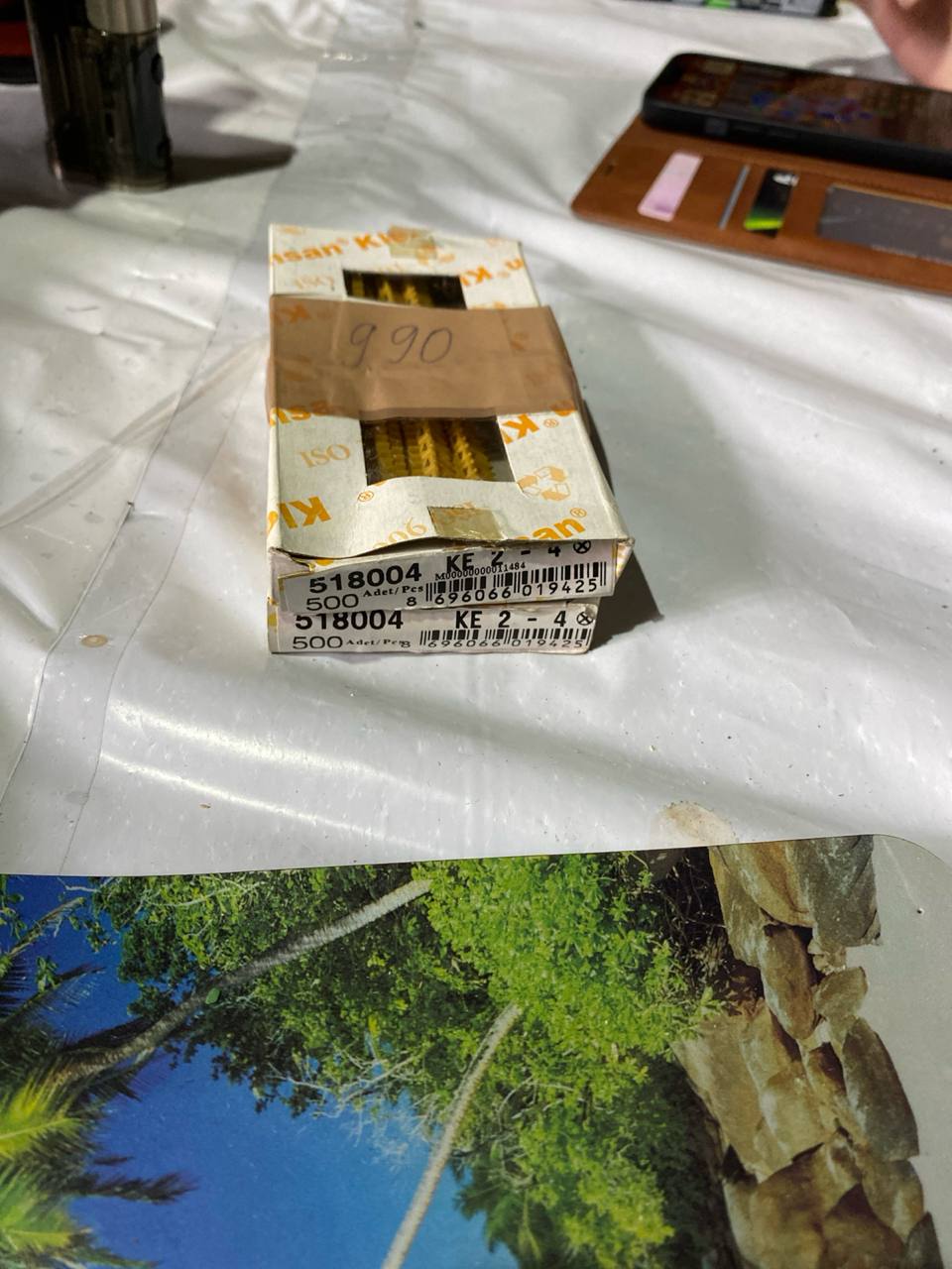 518004